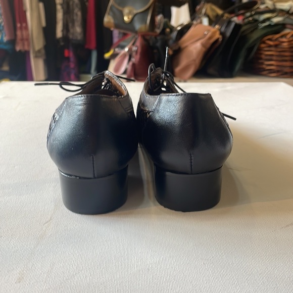 Beautiful weaved full leather lace up shoes - Picture 5 of 6